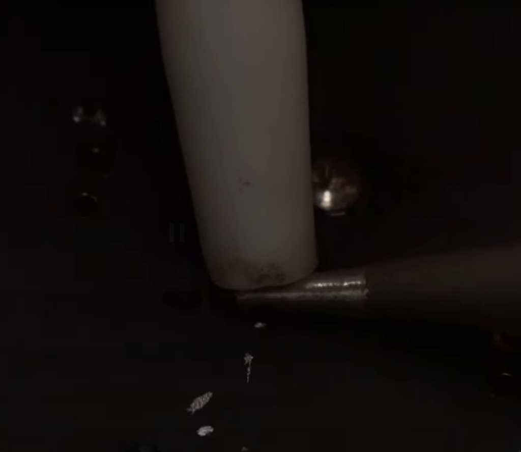 Use Solder Sucker to Suck Up Solder Use Solder Sucker to Suck Up Solder